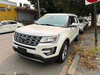 2017 Ford Explorer Limited 4WD photo