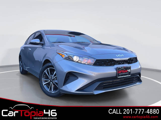 2023 Kia Forte LXS FWD photo