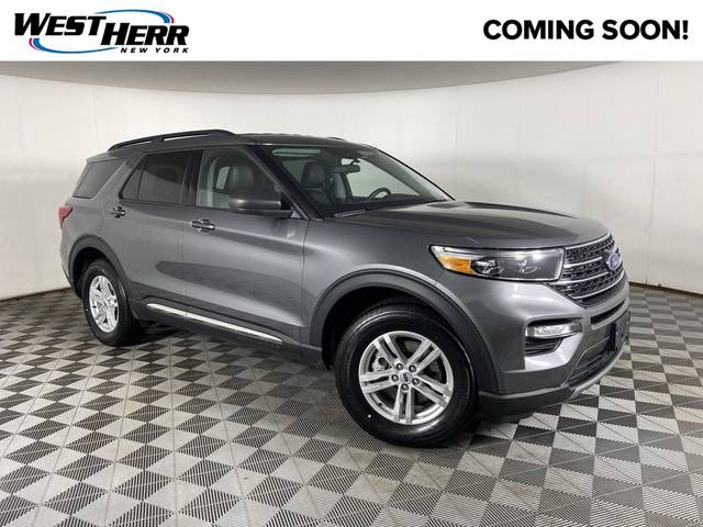 2023 Ford Explorer XLT 4WD photo