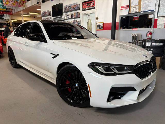 2023 BMW M5 AWD photo
