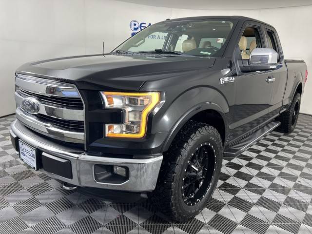 2015 Ford F-150 Lariat 4WD photo