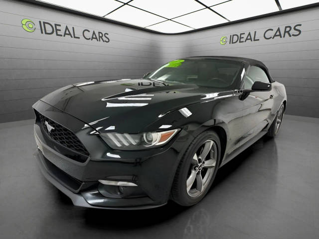 2015 Ford Mustang V6 RWD photo