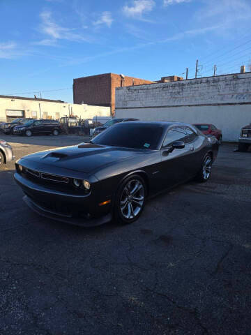 2021 Dodge Challenger R/T RWD photo