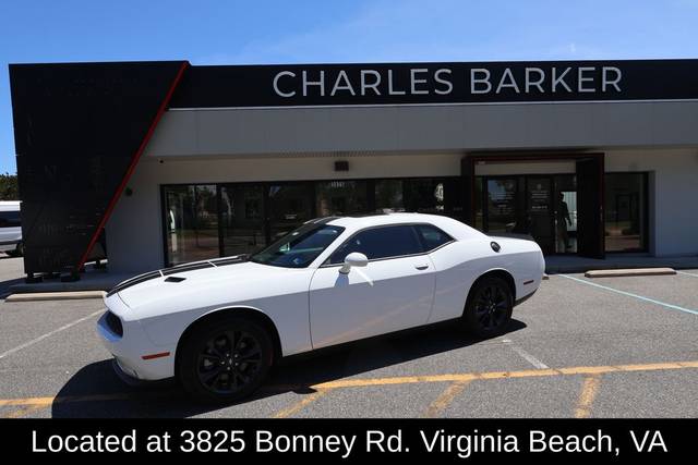 2023 Dodge Challenger SXT AWD photo