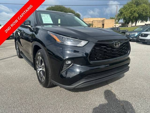 2023 Toyota Highlander XLE FWD photo