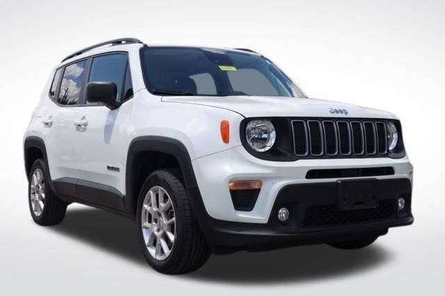 2023 Jeep Renegade Latitude 4WD photo