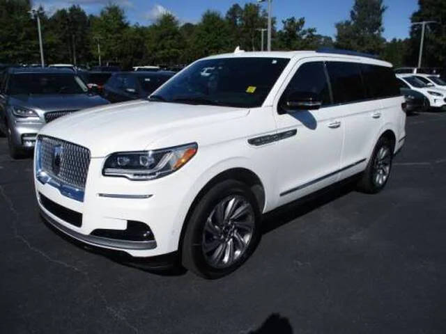 2022 Lincoln Navigator Reserve 4WD photo