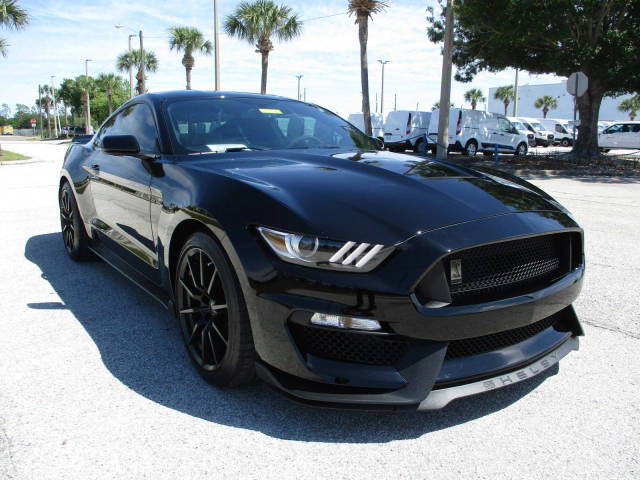 2016 Ford Mustang Shelby GT350 RWD photo