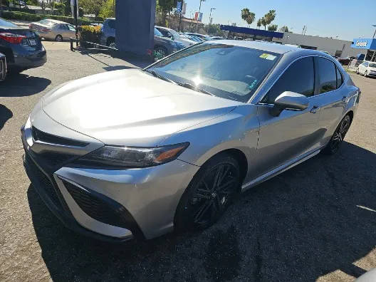 2022 Toyota Camry SE FWD photo