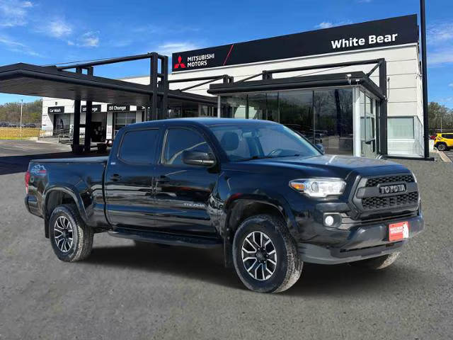 2016 Toyota Tacoma SR5 4WD photo