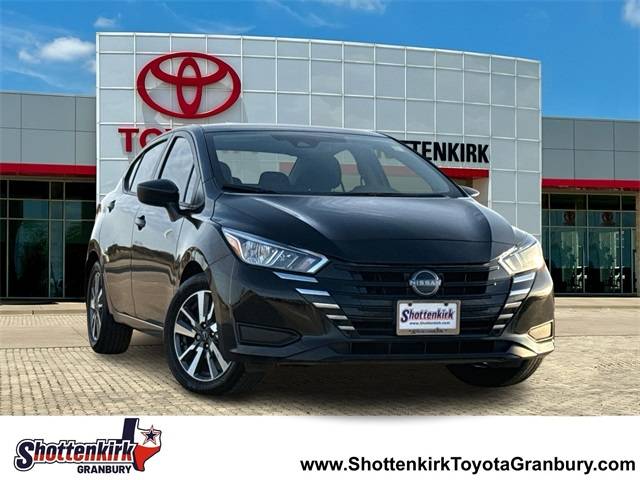 2023 Nissan Versa S FWD photo