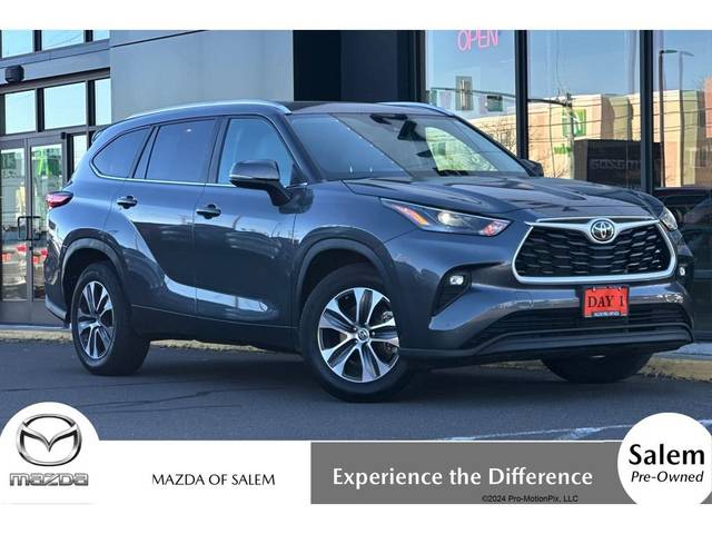 2023 Toyota Highlander XLE FWD photo