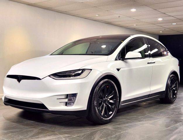 2018 Tesla Model X 75D AWD photo
