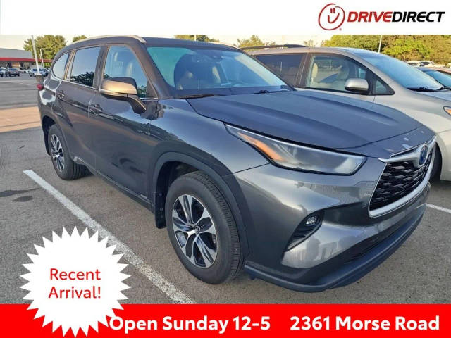 2023 Toyota Highlander Hybrid XLE AWD photo