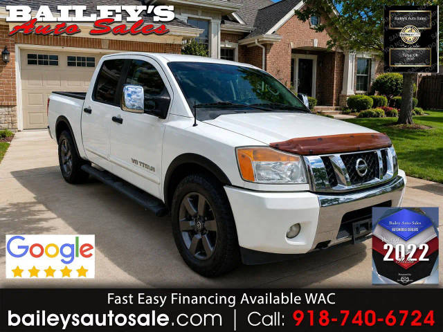 2015 Nissan Titan SV RWD photo