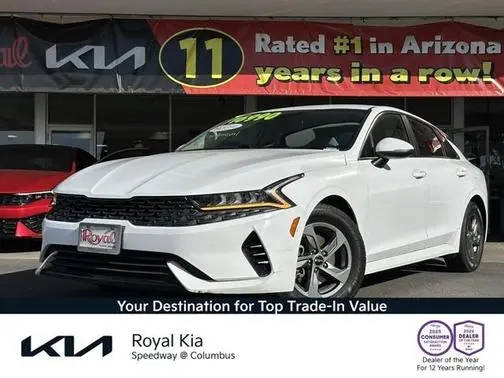 2022 Kia K5 LXS FWD photo