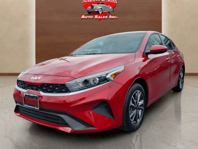 2023 Kia Forte LXS FWD photo
