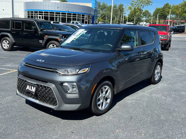 2022 Kia Soul LX FWD photo