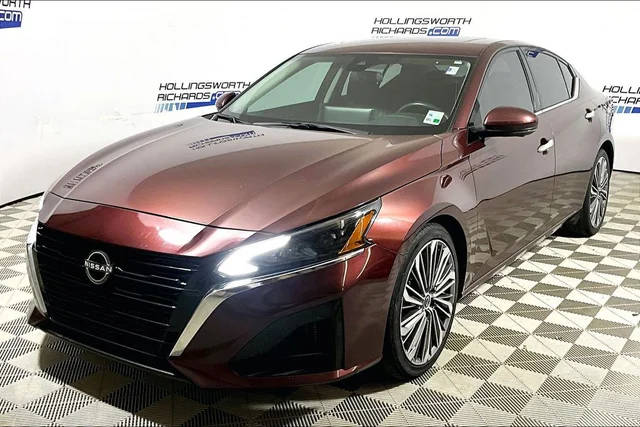 2023 Nissan Altima 2.5 SL FWD photo