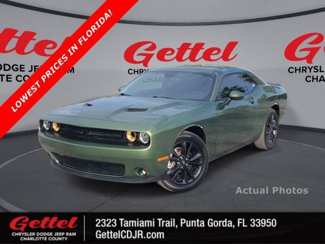 2023 Dodge Challenger SXT AWD photo