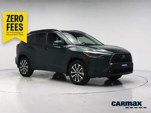 2023 Toyota Corolla Cross XLE FWD photo