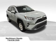 2021 Toyota RAV4 XLE FWD photo