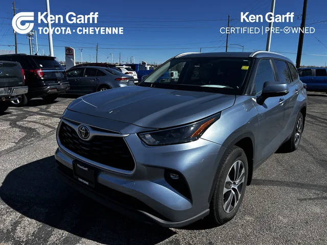 2023 Toyota Highlander XLE AWD photo