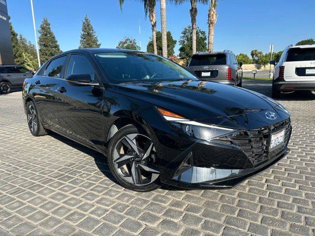 2023 Hyundai Elantra Limited FWD photo