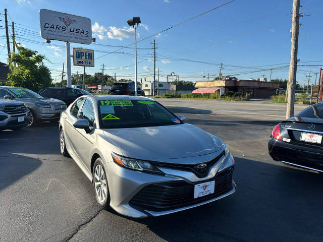 2019 Toyota Camry L FWD photo