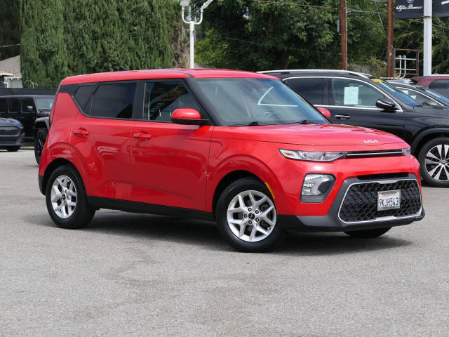 2022 Kia Soul LX FWD photo