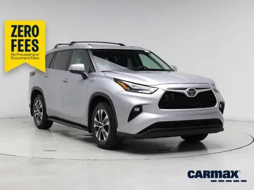 2023 Toyota Highlander XLE FWD photo