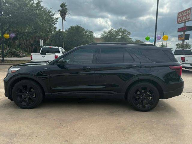 2023 Ford Explorer ST-Line RWD photo