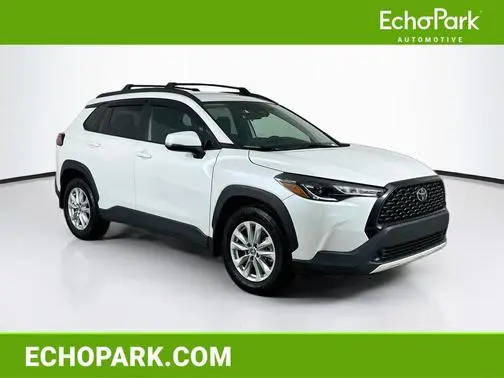 2023 Toyota Corolla Cross LE FWD photo