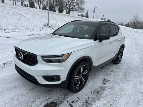 2020 Volvo XC40 R-Design AWD photo