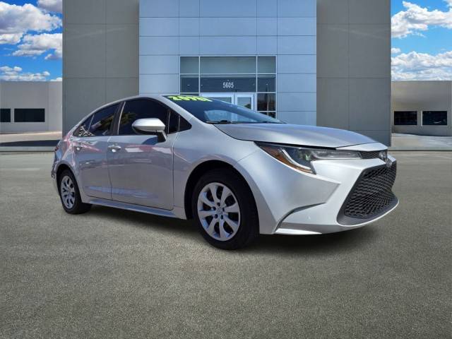 2022 Toyota Corolla LE FWD photo