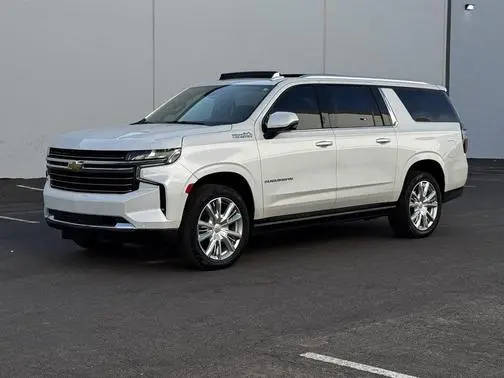 2023 Chevrolet Suburban High Country 4WD photo