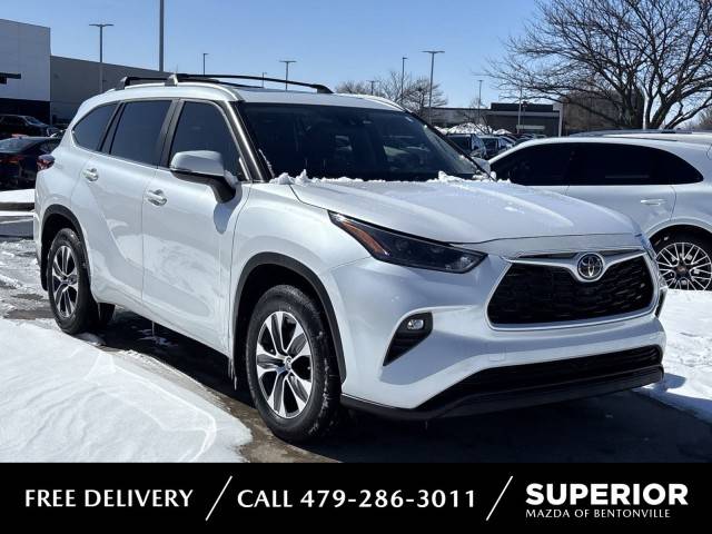 2023 Toyota Highlander XLE FWD photo