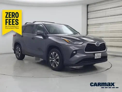 2023 Toyota Highlander Hybrid XLE AWD photo