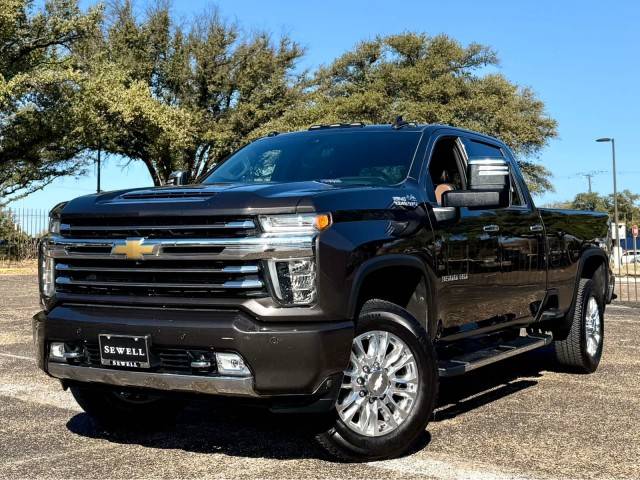 2020 Chevrolet Silverado 3500HD High Country 4WD photo