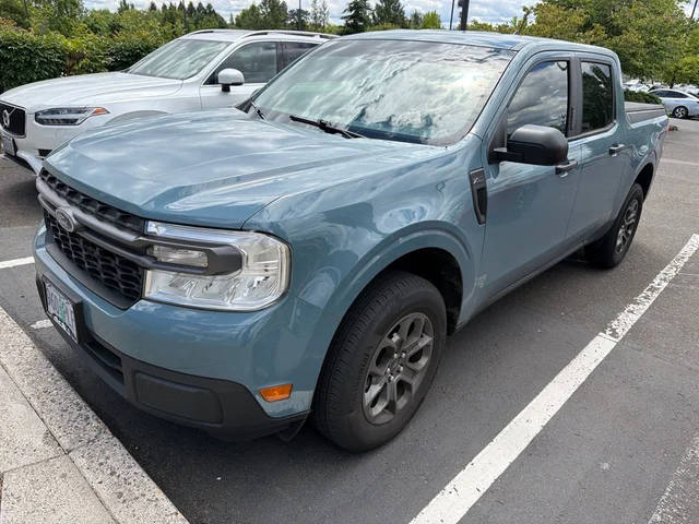2023 Ford Maverick XLT FWD photo
