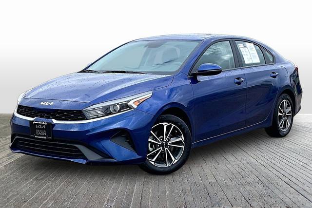 2023 Kia Forte LXS FWD photo