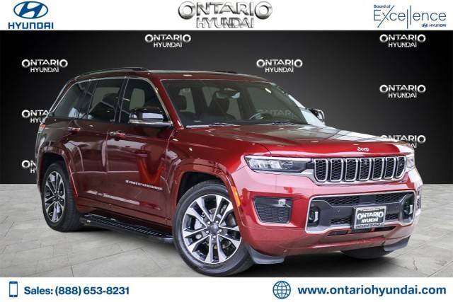 2023 Jeep Grand Cherokee Overland 4WD photo