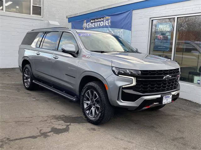 2023 Chevrolet Suburban Z71 4WD photo