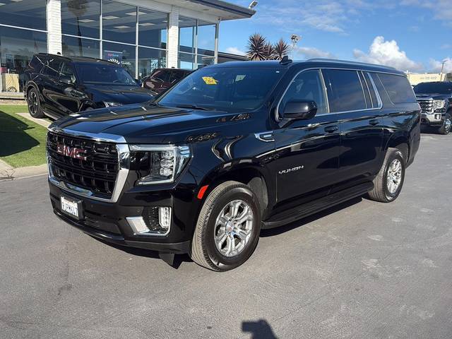 2023 GMC Yukon XL SLE 4WD photo