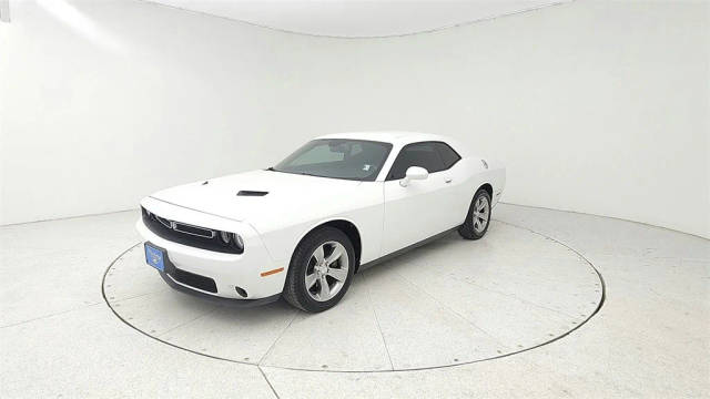 2015 Dodge Challenger SXT RWD photo