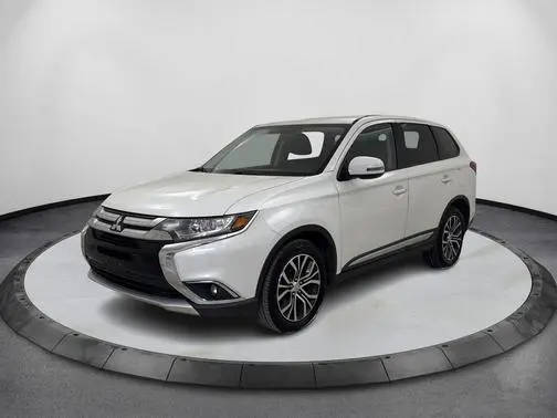 2018 Mitsubishi Outlander SE FWD photo