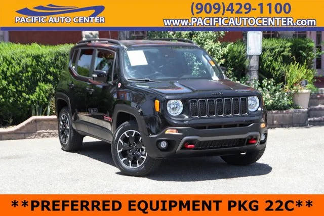2023 Jeep Renegade Trailhawk 4WD photo