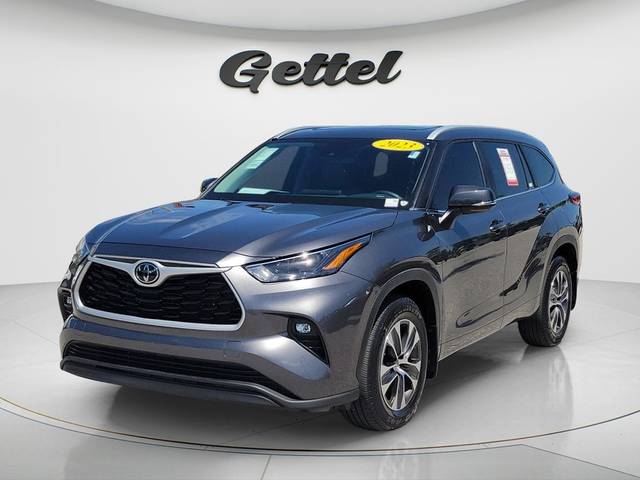 2023 Toyota Highlander XLE FWD photo