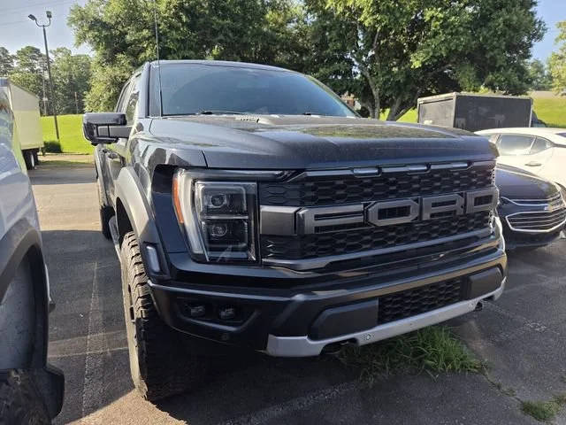 2023 Ford F-150 Raptor 4WD photo