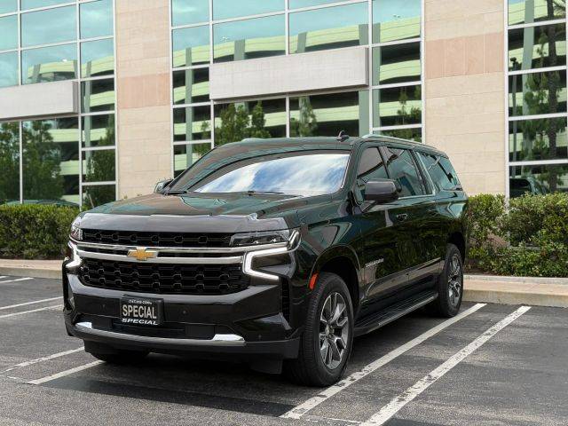 2023 Chevrolet Suburban LS RWD photo